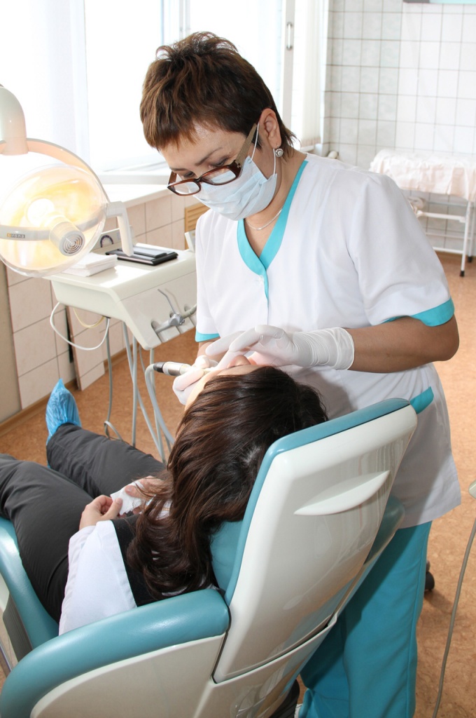 04-dentist-big.jpg