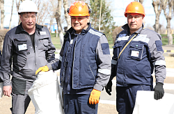 Работники ПНХЗ и сервисных компаний завода провели экосубботники