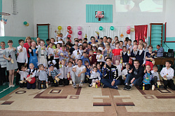 ТОО «ПНХЗ» поздравил воспитанников Песчанской школы-интерната с «Днем защиты детей»