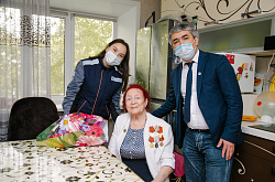 День пожилых людей: ПНХЗ поздравил ветеранов производства