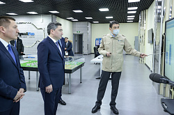 Премьер-министр РК Олжас Бектенов посетил Павлодарский нефтехимический завод