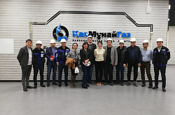 Казахстанские блогеры и лидеры общественного мнения посетили ПНХЗ как один из объектов планируемого промышленного туризма Прииртышья