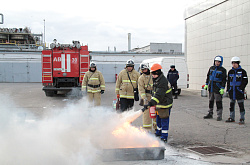 ПМХЗ жұмыскерлері өрт сөндіру құралдарын қолданудың қажетті дағдыларын меңгерді