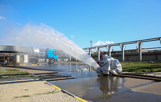  ПМХЗ теміржол эстакадасында өртті сөндіруді  пысықтады